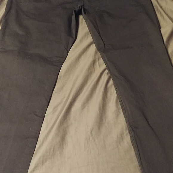 Levi chino - Picture 2 of 3